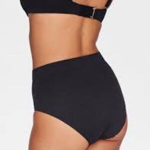 Love Your Assets brand Black High-Rise Bikini Bottoms front lined panty Sz M